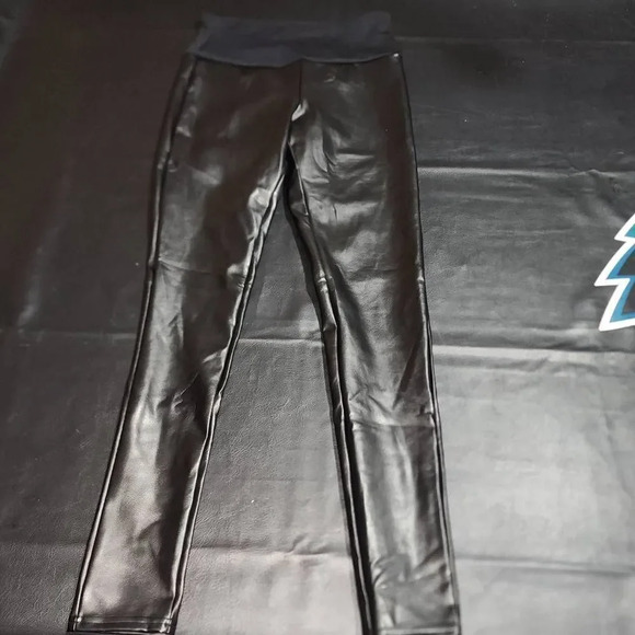 Assets By Spanx Womens Black All‎ Over Faux Leather Leggings Small - Picture 1 of 4
